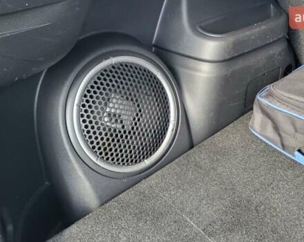 Чорний Міцубісі Аутлендер, об'ємом двигуна 2 л та пробігом 237 тис. км за 13800 $, фото 25 на Automoto.ua