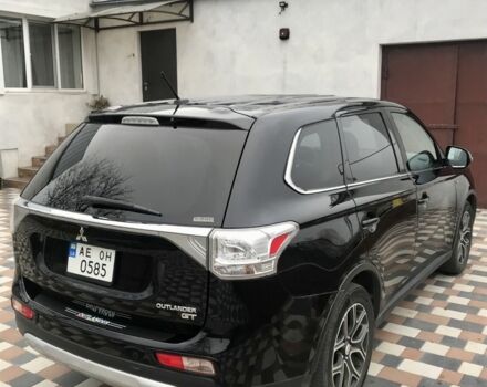 Черный Мицубиси Аутлендер, объемом двигателя 3 л и пробегом 250 тыс. км за 13500 $, фото 6 на Automoto.ua