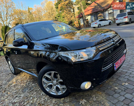 Чорний Міцубісі Аутлендер, об'ємом двигуна 2 л та пробігом 173 тис. км за 15299 $, фото 11 на Automoto.ua