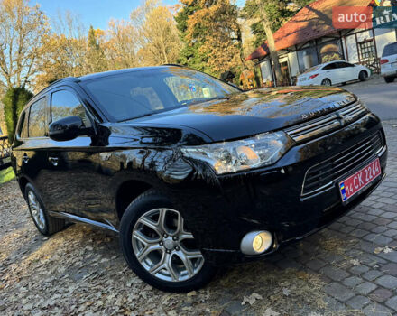 Чорний Міцубісі Аутлендер, об'ємом двигуна 2 л та пробігом 173 тис. км за 15299 $, фото 6 на Automoto.ua