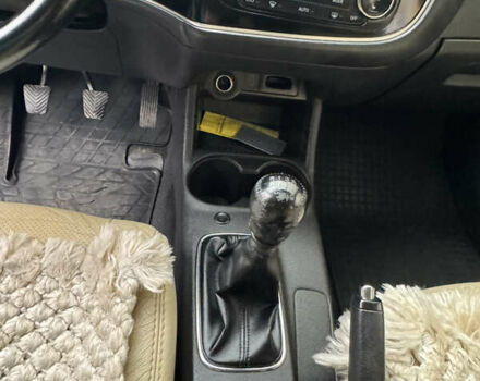 Черный Мицубиси Аутлендер, объемом двигателя 2.27 л и пробегом 244 тыс. км за 14000 $, фото 20 на Automoto.ua