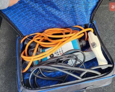 Чорний Міцубісі Аутлендер, об'ємом двигуна 2 л та пробігом 237 тис. км за 13800 $, фото 24 на Automoto.ua