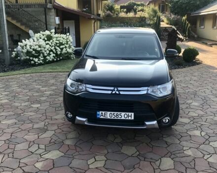 Черный Мицубиси Аутлендер, объемом двигателя 3 л и пробегом 250 тыс. км за 13500 $, фото 2 на Automoto.ua