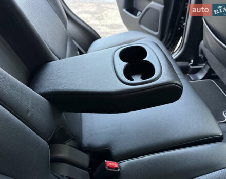 Чорний Міцубісі Аутлендер, об'ємом двигуна 2 л та пробігом 157 тис. км за 15299 $, фото 103 на Automoto.ua