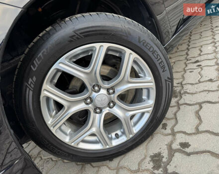 Чорний Міцубісі Аутлендер, об'ємом двигуна 2 л та пробігом 157 тис. км за 15299 $, фото 30 на Automoto.ua