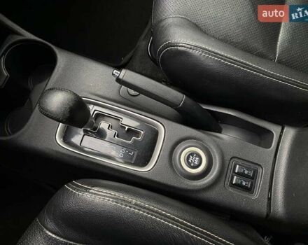 Черный Мицубиси Аутлендер, объемом двигателя 2.36 л и пробегом 143 тыс. км за 12900 $, фото 16 на Automoto.ua