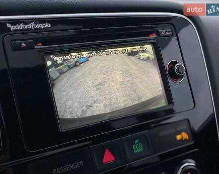 Чорний Міцубісі Аутлендер, об'ємом двигуна 3 л та пробігом 146 тис. км за 16690 $, фото 25 на Automoto.ua