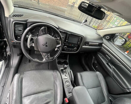 Черный Мицубиси Аутлендер, объемом двигателя 3 л и пробегом 257 тыс. км за 13699 $, фото 23 на Automoto.ua