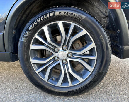 Черный Мицубиси Аутлендер, объемом двигателя 2.36 л и пробегом 150 тыс. км за 14900 $, фото 12 на Automoto.ua