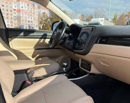 Черный Мицубиси Аутлендер, объемом двигателя 2.36 л и пробегом 91 тыс. км за 15500 $, фото 15 на Automoto.ua