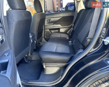 Черный Мицубиси Аутлендер, объемом двигателя 2.36 л и пробегом 150 тыс. км за 14900 $, фото 26 на Automoto.ua