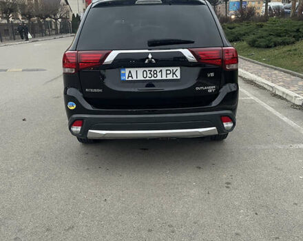 Черный Мицубиси Аутлендер, объемом двигателя 3 л и пробегом 260 тыс. км за 13799 $, фото 4 на Automoto.ua