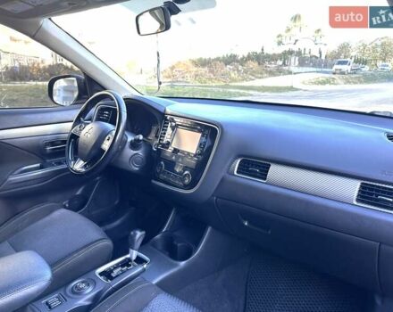 Черный Мицубиси Аутлендер, объемом двигателя 2.36 л и пробегом 150 тыс. км за 14900 $, фото 46 на Automoto.ua