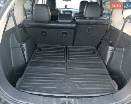 Черный Мицубиси Аутлендер, объемом двигателя 0 л и пробегом 203 тыс. км за 12600 $, фото 14 на Automoto.ua