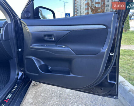 Черный Мицубиси Аутлендер, объемом двигателя 2.36 л и пробегом 150 тыс. км за 14900 $, фото 42 на Automoto.ua