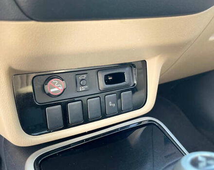 Черный Мицубиси Аутлендер, объемом двигателя 2.36 л и пробегом 91 тыс. км за 15500 $, фото 12 на Automoto.ua