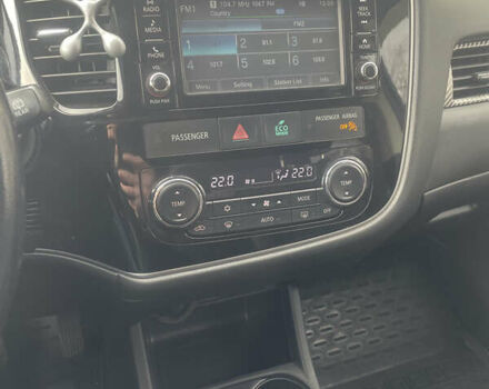 Чорний Міцубісі Аутлендер, об'ємом двигуна 2.36 л та пробігом 121 тис. км за 14700 $, фото 8 на Automoto.ua