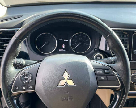 Черный Мицубиси Аутлендер, объемом двигателя 2.36 л и пробегом 91 тыс. км за 15500 $, фото 14 на Automoto.ua