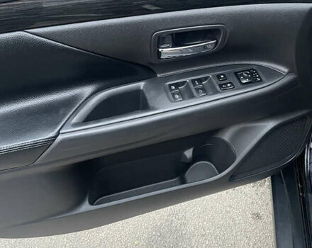 Черный Мицубиси Аутлендер, объемом двигателя 3 л и пробегом 260 тыс. км за 13799 $, фото 20 на Automoto.ua