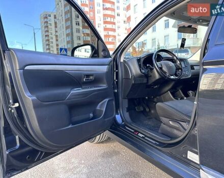 Черный Мицубиси Аутлендер, объемом двигателя 2.36 л и пробегом 150 тыс. км за 14900 $, фото 18 на Automoto.ua