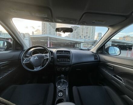 Черный Мицубиси Аутлендер, объемом двигателя 2 л и пробегом 105 тыс. км за 9999 $, фото 7 на Automoto.ua