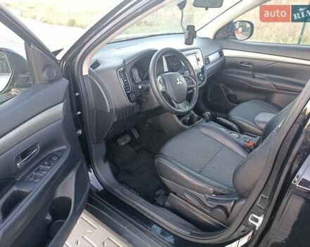 Черный Мицубиси Аутлендер, объемом двигателя 0 л и пробегом 203 тыс. км за 12600 $, фото 5 на Automoto.ua