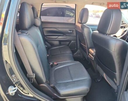 Чорний Міцубісі Аутлендер, об'ємом двигуна 2.36 л та пробігом 99 тис. км за 2100 $, фото 9 на Automoto.ua