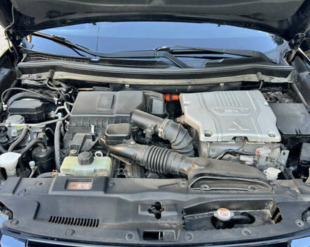 Чорний Міцубісі Аутлендер, об'ємом двигуна 2 л та пробігом 233 тис. км за 18000 $, фото 2 на Automoto.ua