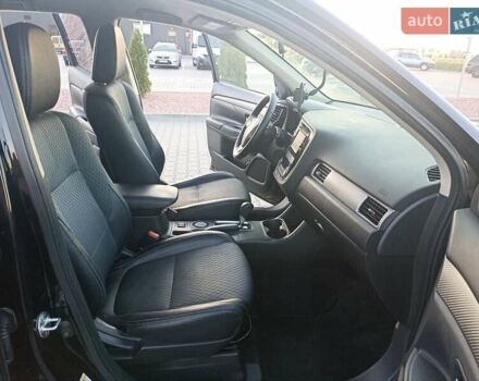 Черный Мицубиси Аутлендер, объемом двигателя 0 л и пробегом 203 тыс. км за 12600 $, фото 19 на Automoto.ua