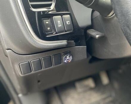 Черный Мицубиси Аутлендер, объемом двигателя 2.4 л и пробегом 185 тыс. км за 14300 $, фото 5 на Automoto.ua