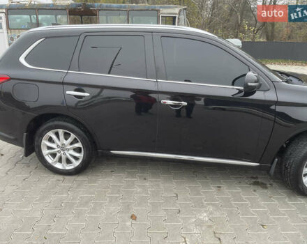 Чорний Міцубісі Аутлендер, об'ємом двигуна 2 л та пробігом 145 тис. км за 21200 $, фото 17 на Automoto.ua