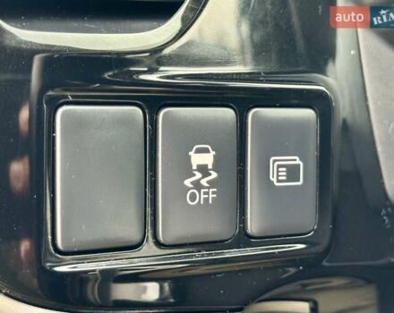 Чорний Міцубісі Аутлендер, об'ємом двигуна 2.2 л та пробігом 188 тис. км за 16999 $, фото 26 на Automoto.ua