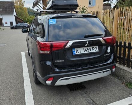 Чорний Міцубісі Аутлендер, об'ємом двигуна 2.4 л та пробігом 195 тис. км за 15138 $, фото 7 на Automoto.ua