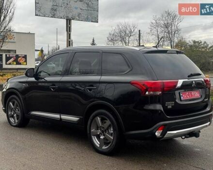 Черный Мицубиси Аутлендер, объемом двигателя 3 л и пробегом 99 тыс. км за 15980 $, фото 10 на Automoto.ua