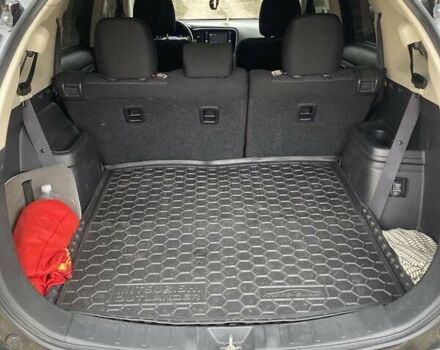 Черный Мицубиси Аутлендер, объемом двигателя 2.4 л и пробегом 185 тыс. км за 14300 $, фото 8 на Automoto.ua