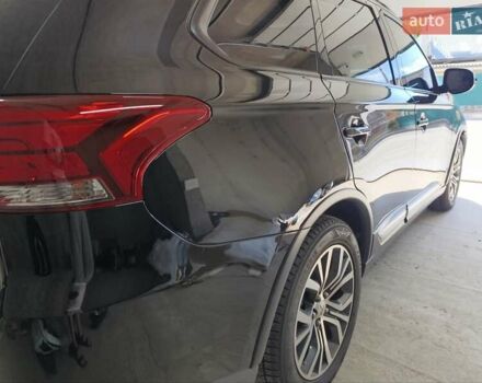 Черный Мицубиси Аутлендер, объемом двигателя 2.36 л и пробегом 120 тыс. км за 16900 $, фото 16 на Automoto.ua