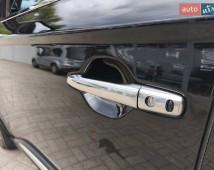 Черный Мицубиси Аутлендер, объемом двигателя 2.36 л и пробегом 162 тыс. км за 14450 $, фото 7 на Automoto.ua