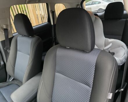 Чорний Міцубісі Аутлендер, об'ємом двигуна 2.4 л та пробігом 195 тис. км за 15138 $, фото 3 на Automoto.ua