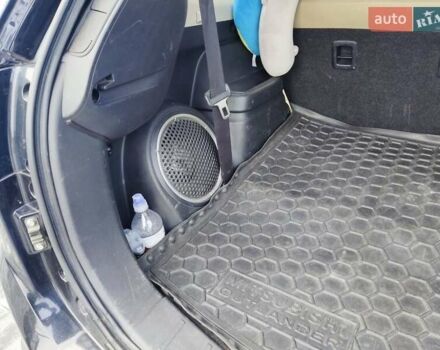 Чорний Міцубісі Аутлендер, об'ємом двигуна 2.36 л та пробігом 213 тис. км за 14500 $, фото 16 на Automoto.ua