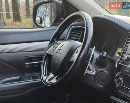 Черный Мицубиси Аутлендер, объемом двигателя 3 л и пробегом 99 тыс. км за 15800 $, фото 39 на Automoto.ua