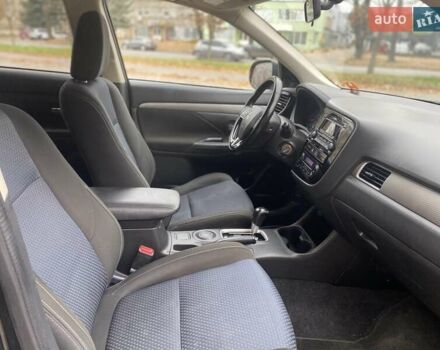 Чорний Міцубісі Аутлендер, об'ємом двигуна 2.36 л та пробігом 192 тис. км за 14200 $, фото 19 на Automoto.ua