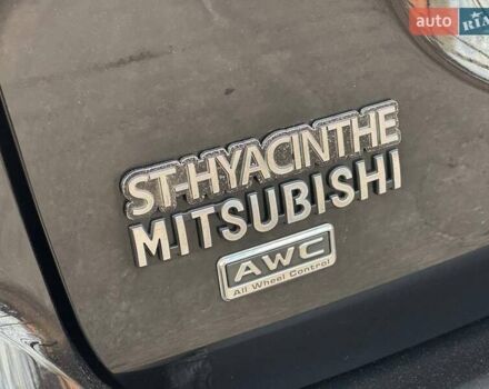 Черный Мицубиси Аутлендер, объемом двигателя 3 л и пробегом 99 тыс. км за 15800 $, фото 18 на Automoto.ua