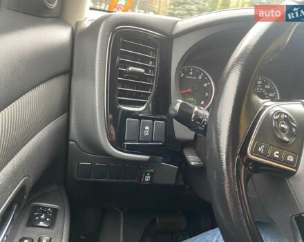 Чорний Міцубісі Аутлендер, об'ємом двигуна 2.36 л та пробігом 192 тис. км за 14200 $, фото 22 на Automoto.ua