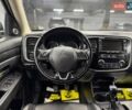 Міцубісі Аутлендер 2016 у Чернівцях на Automoto.ua Чорний Міцубісі Аутлендер, об'ємом двигуна 2.2 л та пробігом 214 тис. км за 20400 $, фото 12 на Automoto.ua