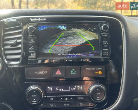 Мицубиси Аутлендер 2016 в Киеве на Automoto.ua Черный Мицубиси Аутлендер, объемом двигателя 3 л и пробегом 248 тыс. км за 15500 $, фото 18 на Automoto.ua