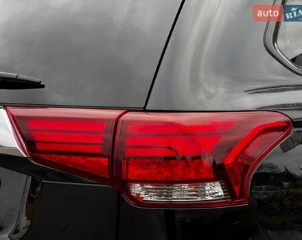 Черный Мицубиси Аутлендер, объемом двигателя 3 л и пробегом 99 тыс. км за 15980 $, фото 12 на Automoto.ua