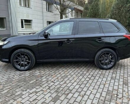 Чорний Міцубісі Аутлендер, об'ємом двигуна 0 л та пробігом 135 тис. км за 8600 $, фото 3 на Automoto.ua