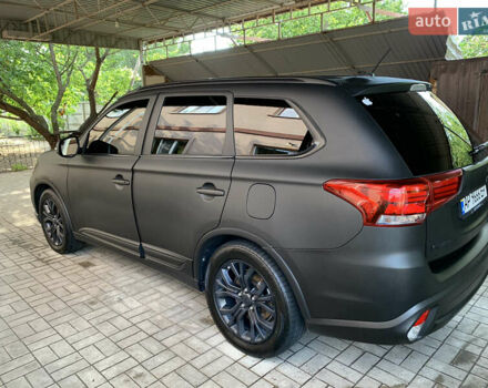 Мицубиси Аутлендер 2016 в Запорожье на Automoto.ua Черный Мицубиси Аутлендер, объемом двигателя 2.36 л и пробегом 197 тыс. км за 16000 $, фото 3 на Automoto.ua