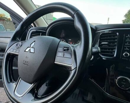 Мицубиси Аутлендер 2016 в Чернигове на Automoto.ua Черный Мицубиси Аутлендер, объемом двигателя 2.4 л и пробегом 193 тыс. км за 15900 $, фото 10 на Automoto.ua
