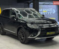 Міцубісі Аутлендер 2016 у Чернівцях на Automoto.ua Чорний Міцубісі Аутлендер, об'ємом двигуна 2.2 л та пробігом 214 тис. км за 20400 $, фото 1 на Automoto.ua